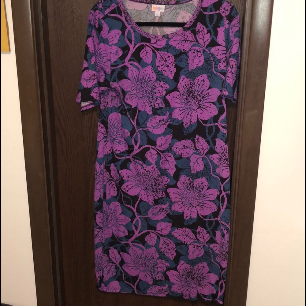 🚨 Lularoe Julia 🚨LAST CALL